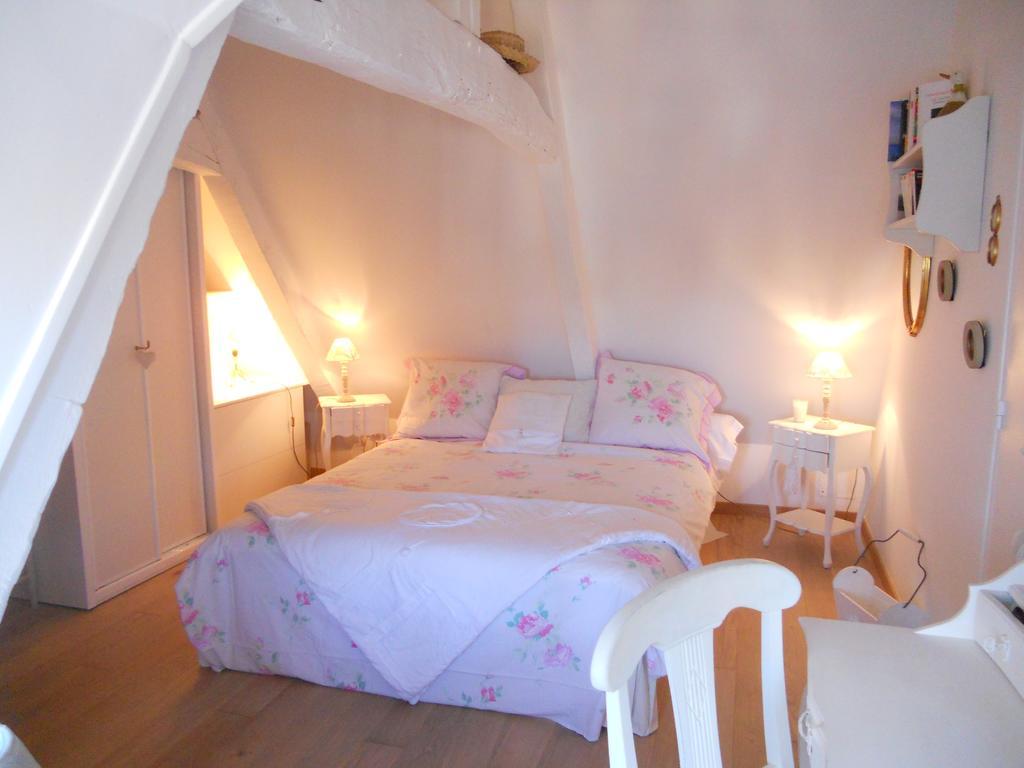 Lamaison Du Phare Honfleur Chambres D'Hotes Et Jacuzzi Prive Bagian luar foto